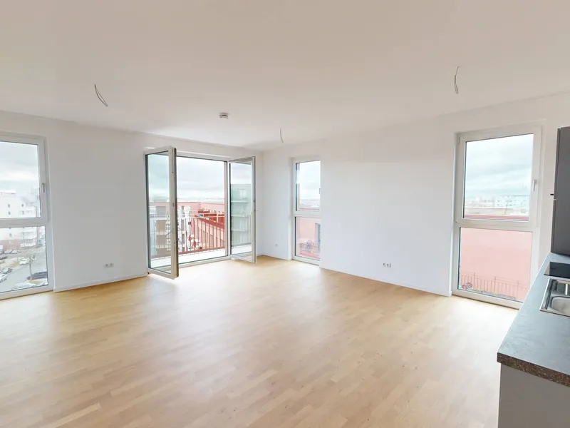 Wohnglück in Berlin: Geräumige 3-Zimmer-Wohnung mit Balkon und EBK in 'Ferdinands Garden' — photo 1